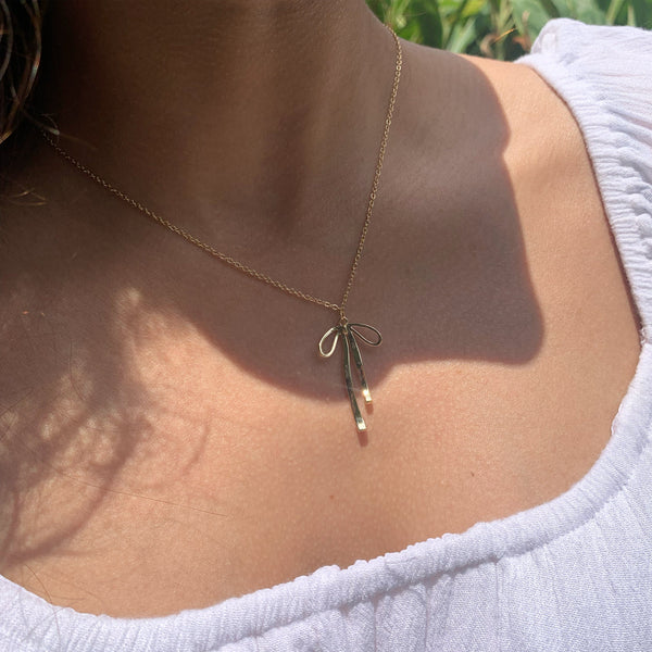 Ribbon Necklace