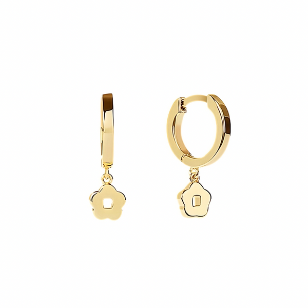 This adorable flower earrings are definitely a must-have item for this summer, bringing you a youthful and cute vibe.  Materials: Eco Brass 18K Gold Plating