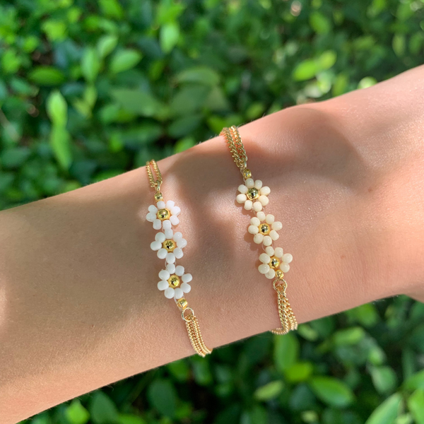 Triple Daisy Bracelet